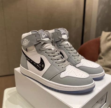 retro 1 Dior price